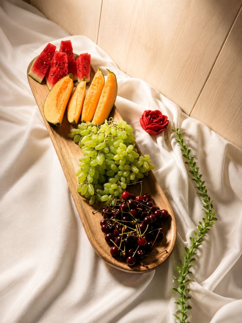 سینی سرو چوبی لونا؛ هدیه کاربردی تولد برای خانه
